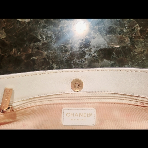 💯Authentic Chanel Vintage Navy Canvas With White Leather - Picture 3 of 9